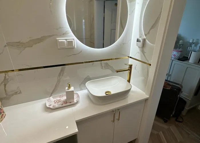 公寓 Aleja Poetow *