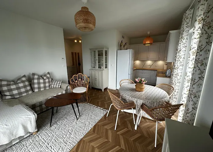 Aleja Poetow Lägenhet *